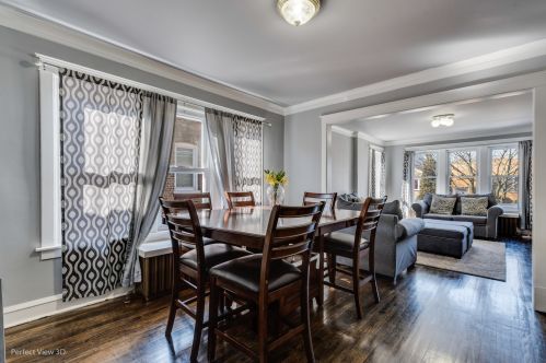 5755 Washtenaw Ave, Chicago IL 60659-3912 exterior