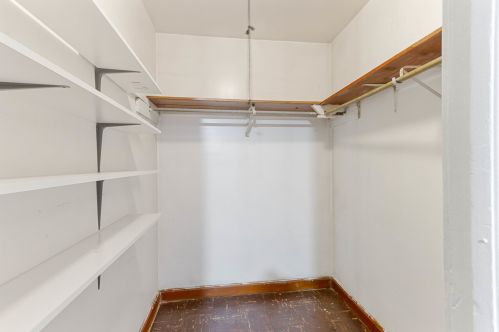 4577 Elston Ave, Chicago IL 60618-1813 exterior