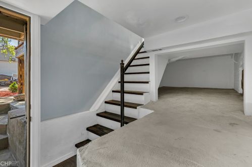 6749 Damen Ave, Chicago IL  60636-3204 exterior