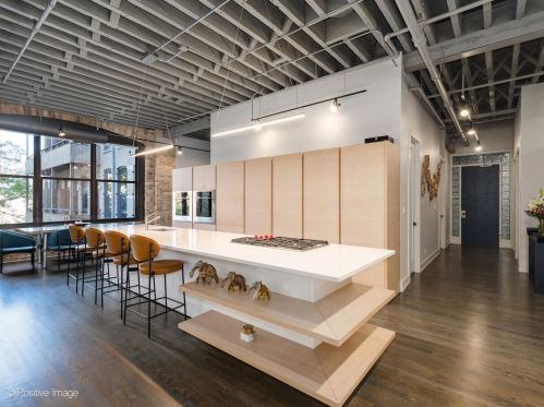 420 Grand Ave, Chicago IL 60612-1144 exterior