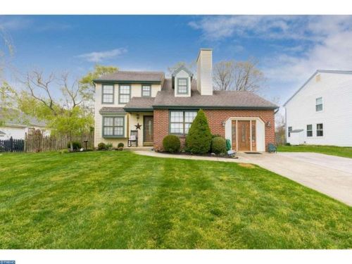 38 Hemlock Dr, Blenheim, NJ 08012-3140