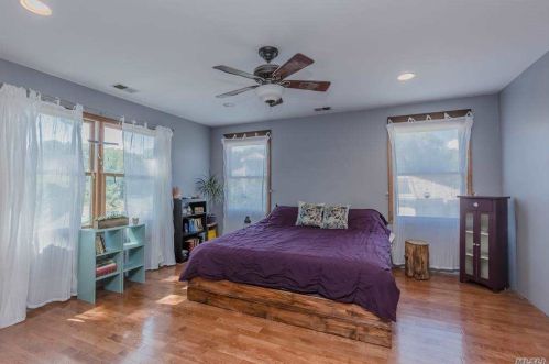 1370 Walnut Ave, Bohemia NY 11716-2110 exterior