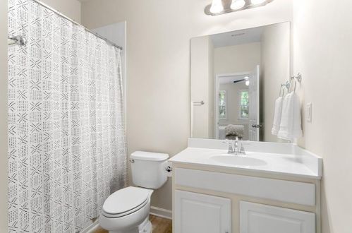 1737 Breyerton Dr, Atlanta GA 30329-4712 exterior