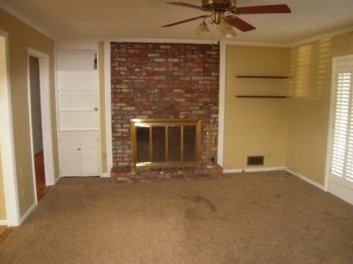 2300 Fisher Trl, Atlanta GA  30345-3434 exterior