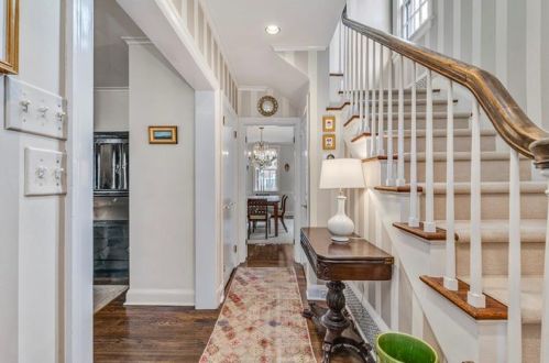 139 Dallas Ave, Pittsburgh, PA 15208-2301