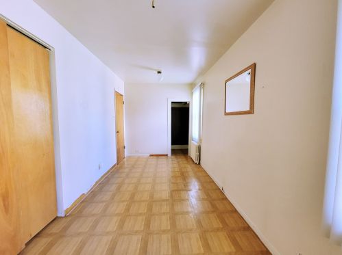 829 34 St, Chicago IL 60608-6703 exterior