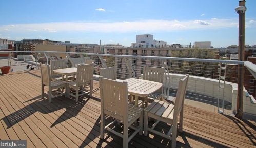 2515 K St, Washington DC  20037-2012 exterior