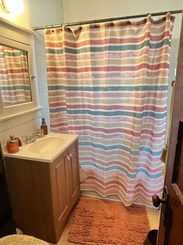 2222 Finn Pl, Milwaukee WI 53206-1338 exterior