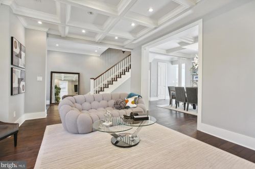 2208 Q St, Washington DC 20001-1955 exterior