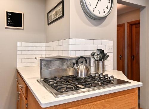 2434 85, Milwaukee WI 53226-1912 exterior