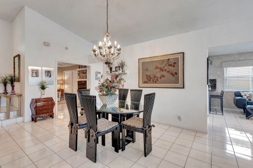 8051 Nadmar Ave, Boca Raton FL 33434-5404 exterior