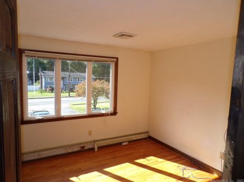 304 Frst St, Hartford CT 06118-2350 exterior