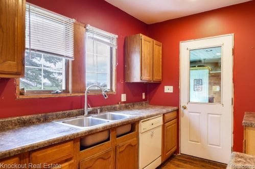 5450 Atkins Rd, Vassar MI 48768-9479 exterior