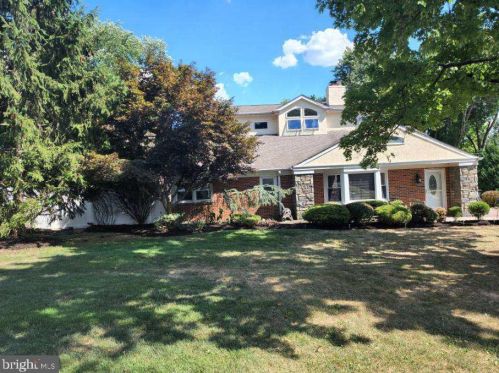 3161 Manor Rd, Huntingdon Valley, PA 19006-4137