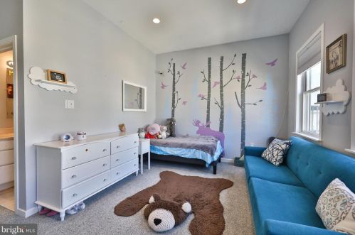 1513 Bainbridge St, Philadelphia PA 19146-2130 exterior