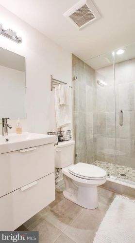 1423 Bouvier St, Philadelphia PA 19132-3815 exterior