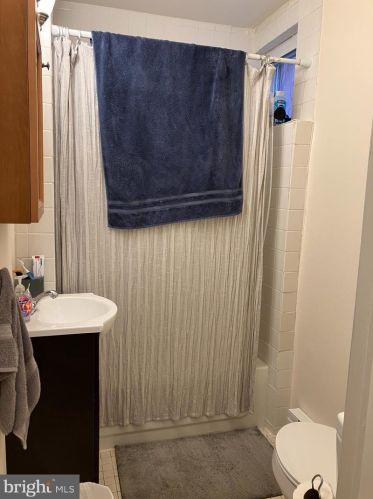 4718 Cedar Ave, Philadelphia PA 19143-2016 exterior