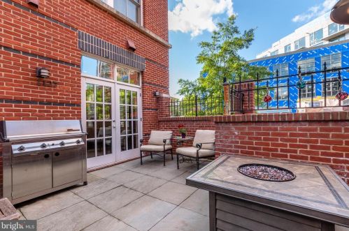 1127 Royal St, Alexandria VA  22314-1406 exterior