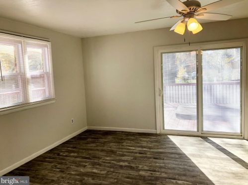 1152 Lower Fry Rd, Trenton NJ 08618-1831 exterior