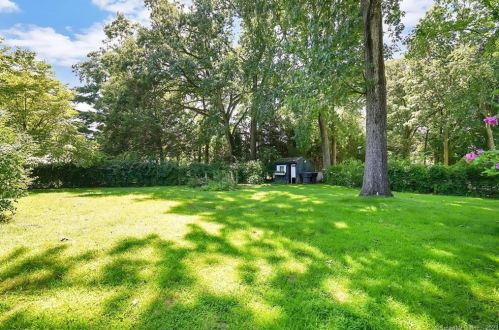 2 Tanglewood Ave, Enfield CT 06082-2622 exterior