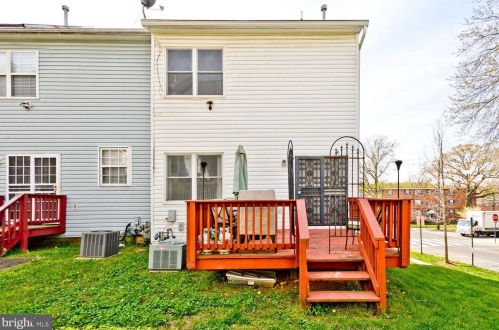 1900 Trenton Pl, Washington DC 20032-1553 exterior