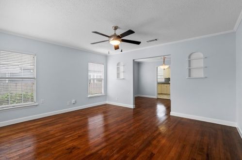 2507 Gilford St, Dallas, TX 75235-3711