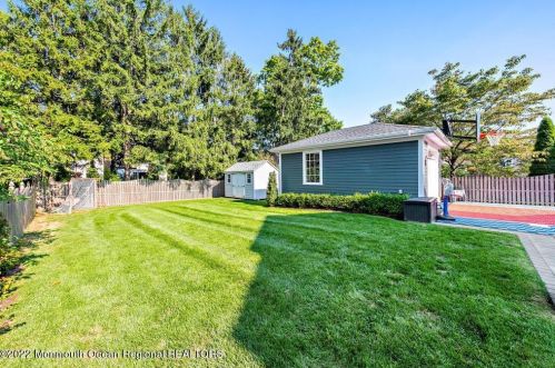 33 Park Ave, Locust NJ  07760-1523 exterior