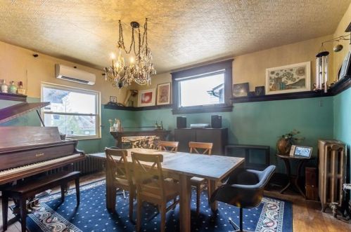 1406 Creedmoor Ave, Pittsburgh PA 15226-2438 exterior