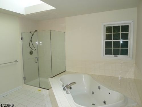 26 Colby Farm Rd, Chester NJ  07930-2657 exterior