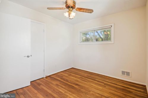 1904 Lewis Ave, Rockville MD 20851-2330 exterior