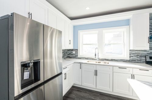 245 18 Ave, Broadview IL 60155-3932 exterior