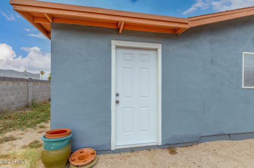 1829 Ardmore Dr, Phoenix AZ  85042-8038 exterior