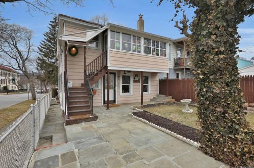 49 Delafield St, Poughkeepsie NY 12601-1708 exterior