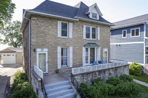 1024 Sherman Ave, Madison WI  53704-4233 exterior