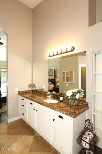 4515 Chisum Trl, Phoenix AZ  85050-8568 exterior