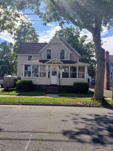 62 Eddy St, Springfield MA 01104-2631 exterior