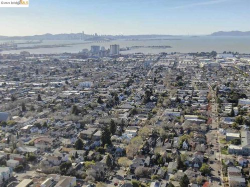 3117 Ellis St, Berkeley CA 94703-2438 exterior