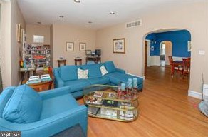 305 Cattell Ave, Camden NJ 08107-2334 exterior