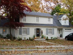 148 Kirkstall Rd, Newton, MA 02460-2243