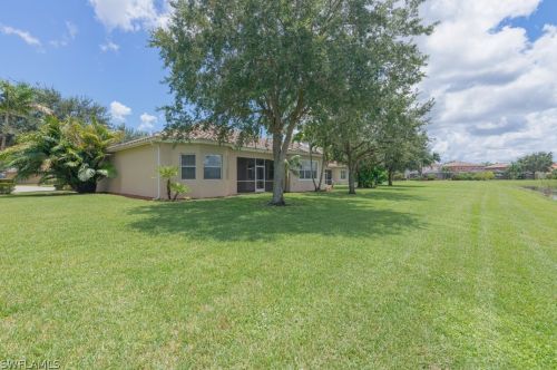 2007 Jacklin Ct, Naples FL exterior