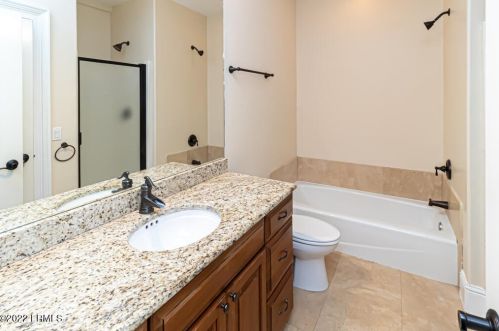 53 Confederate Ave, Bluffton SC 29910-7229 exterior