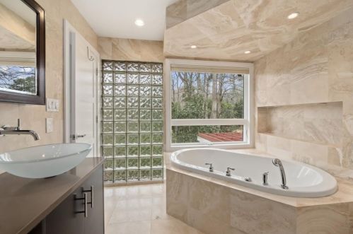 1164 Bonview Ln, Atlanta GA 30324-2903 exterior