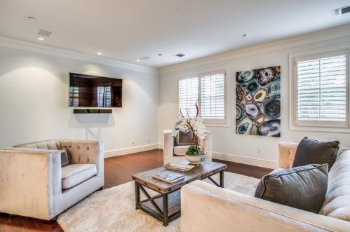 3352 Blackburn St, Dallas TX  75204-1531 exterior