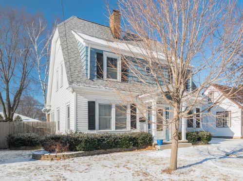 1618 16th St, Manitowoc, WI 54220-6124