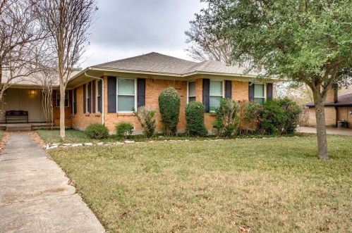 9523 Ash Creek Dr, Dallas, TX 75228-3734