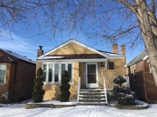 6528 Kenneth Ave, Chicago IL  60712-3354 exterior