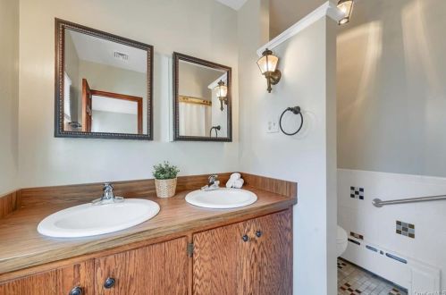 11 Marple Rd, Poughkeepsie NY 12603-1342 exterior