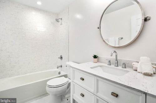 711 Ritchie Ave, Silver Spring MD 20910-5242 exterior