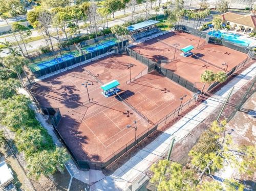 7476 Treeline Dr, Naples FL 34119-9727 exterior