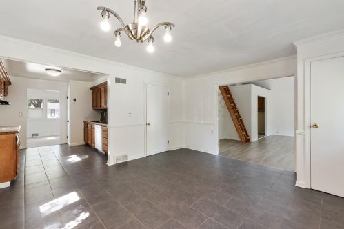 7009 Tallmadge Ct, Milwaukee WI exterior